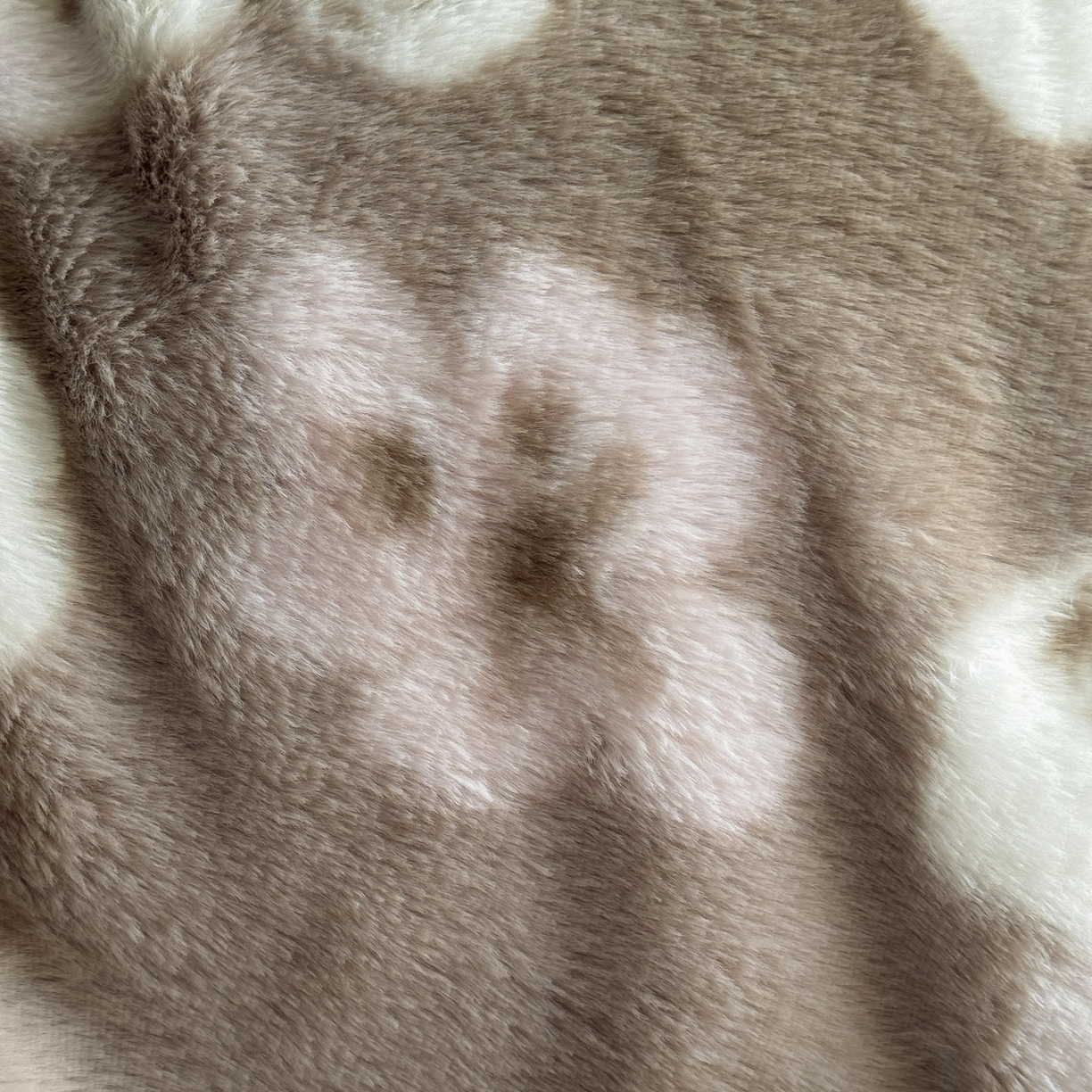 91家纺网 家纺一手货源 找家纺 新印象 2025新款美拉德系列兔毛绒保暖四件套 浅栀