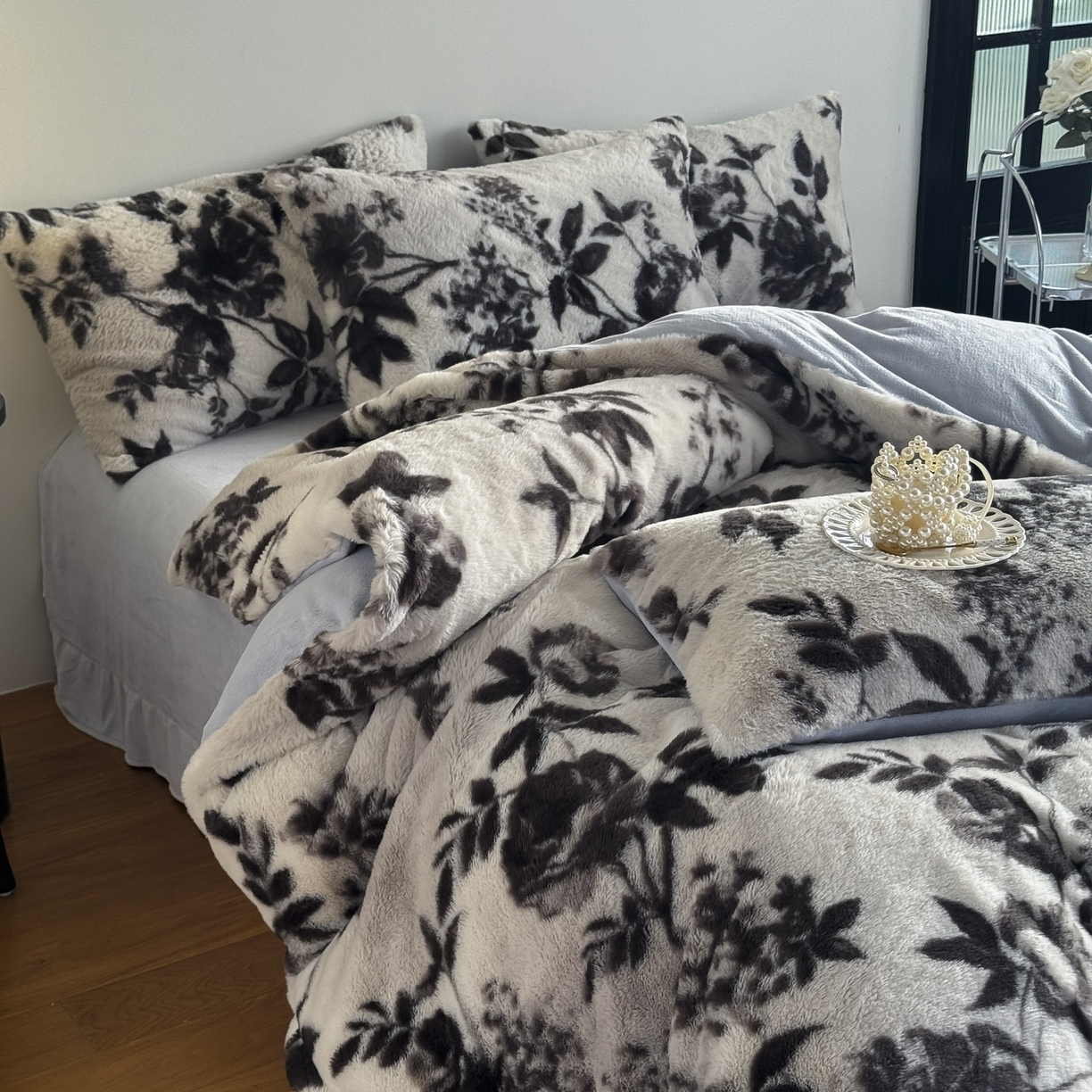 91家纺网 家纺一手货源 找家纺 新印象 2025新款美拉德系列兔毛绒保暖四件套 奢香之都