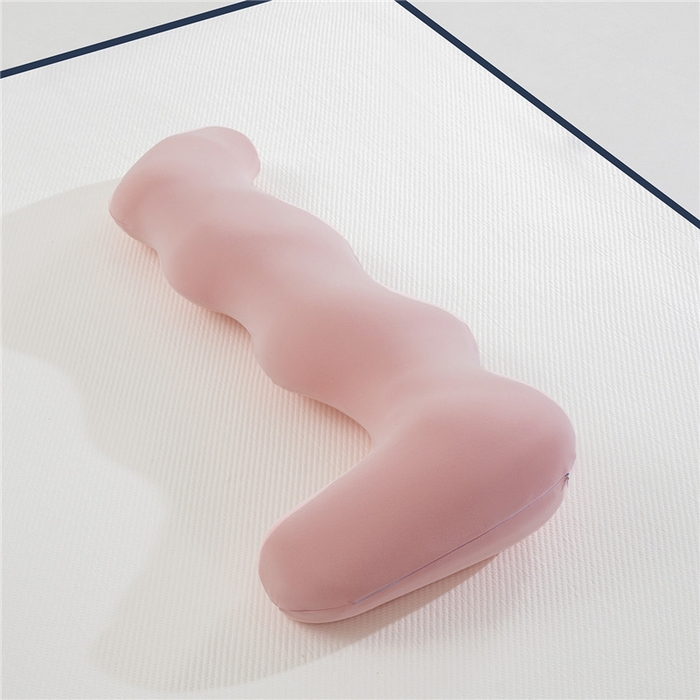 91家纺网 家纺一手货源 找家纺 昕科 2025秋冬升级德绒-海马记忆棉睡觉长抱枕头孕妇枕长条波浪抱枕芯 德绒海马蓝-秋冬德绒海马长抱枕