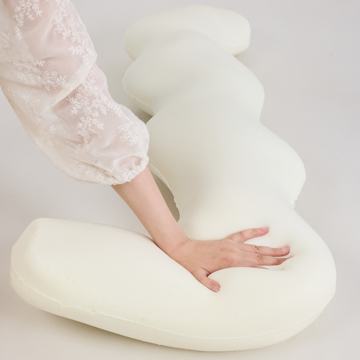 91家纺网 家纺一手货源 找家纺 昕科 2025秋冬升级德绒-海马记忆棉睡觉长抱枕头孕妇枕长条波浪抱枕芯 德绒海马粉-秋冬德绒海马长抱枕