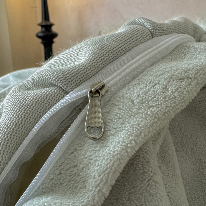 91家纺网 家纺一手货源 找家纺 宝薇家纺 2025新款全消光雕花工艺法式花边牛奶绒宝宝绒四件套-艾薇儿 艾薇儿-绿