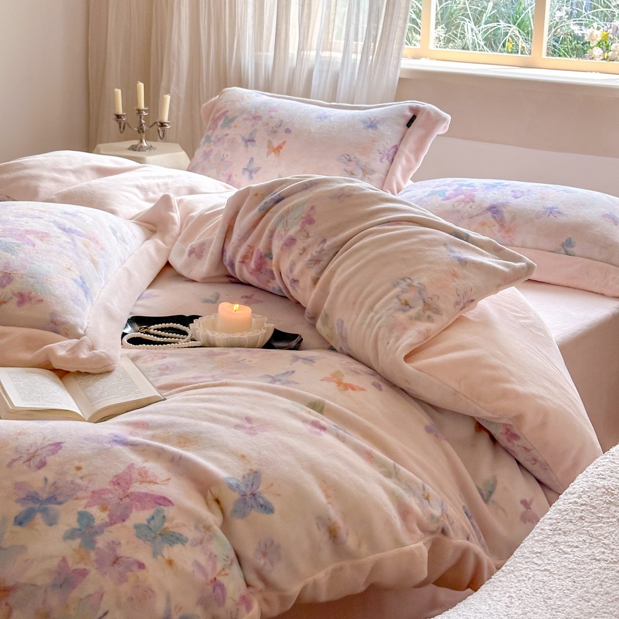 91家纺网 家纺一手货源 找家纺 云栖家居 2025秋冬新款加厚立体消光牛奶绒四件套-迷蝶 迷蝶-玉