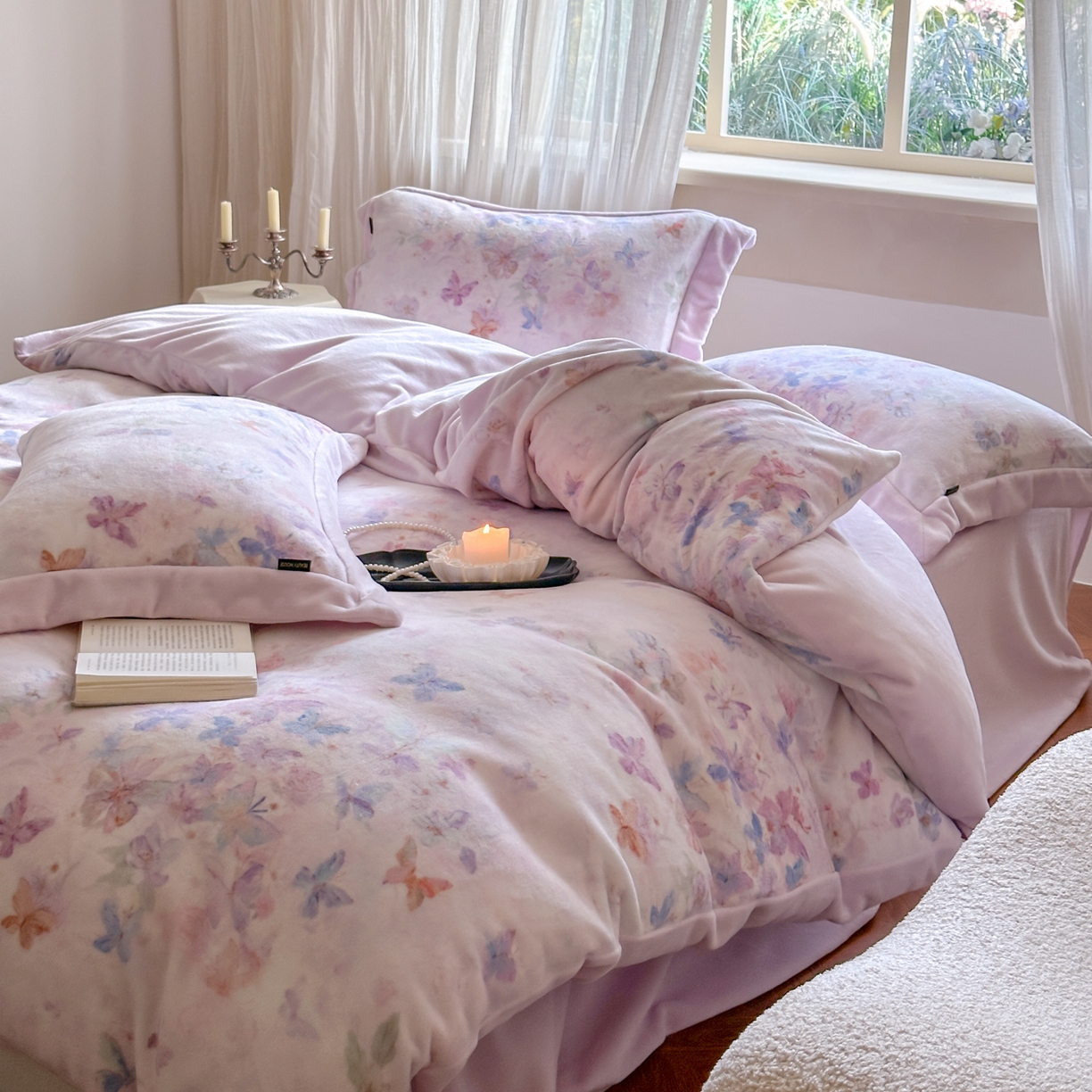 91家纺网 家纺一手货源 找家纺 云栖家居 2025秋冬新款加厚立体消光牛奶绒四件套-迷蝶 迷蝶-紫