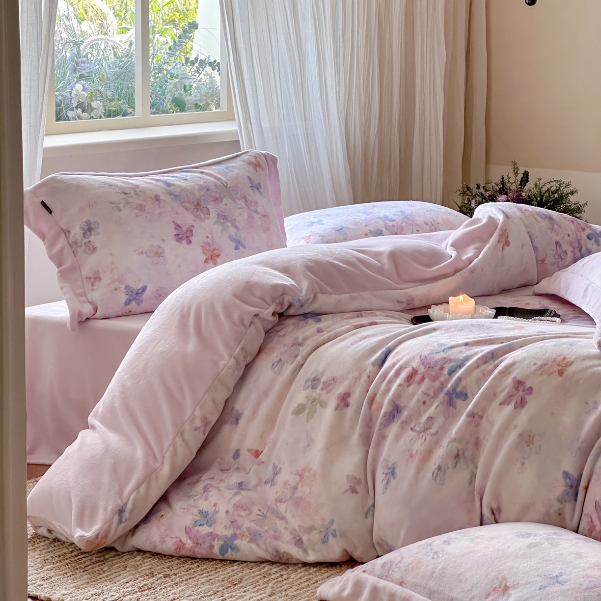 91家纺网 家纺一手货源 找家纺 云栖家居 2025秋冬新款加厚立体消光牛奶绒四件套-迷蝶 迷蝶-紫