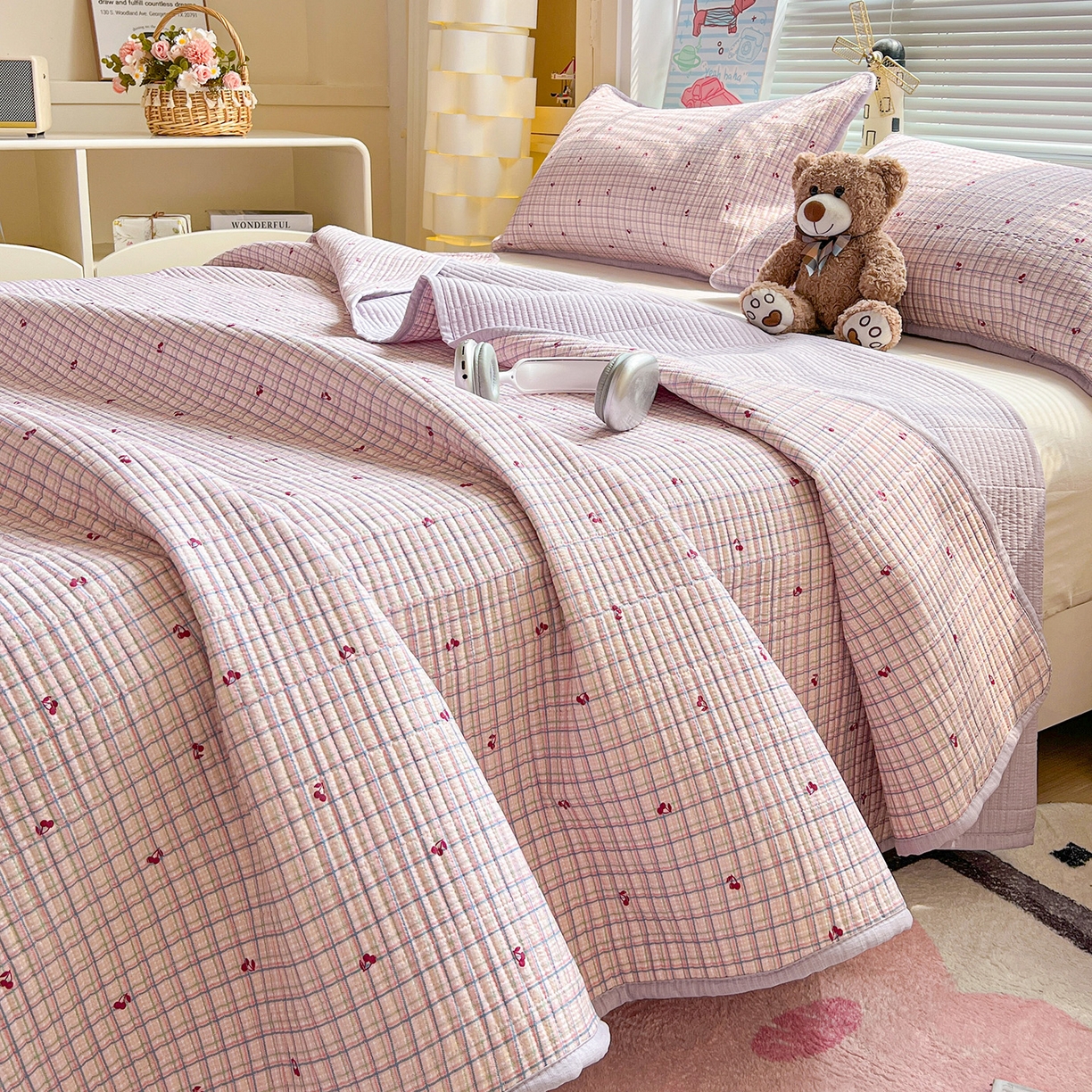 91家纺网 家纺一手货源 找家纺 暖芯优选 2025新款木棉印花床盖三件套 格子樱桃