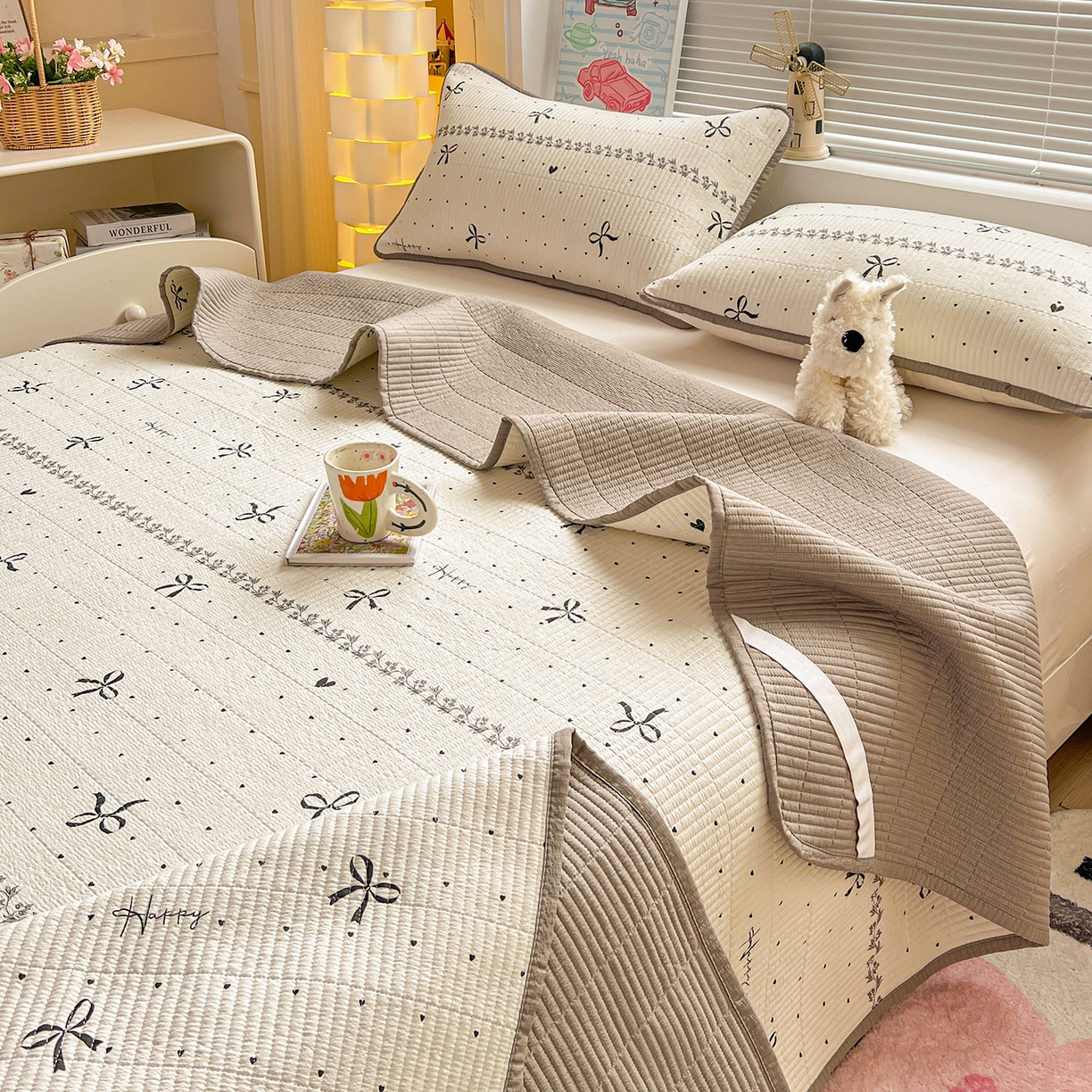 91家纺网 家纺一手货源 找家纺 暖芯优选 2025新款木棉双层纱ins少女心可爱系加厚豆豆冬被四件套床盖三件套暖梦系列（小红书推荐） 点点爱心