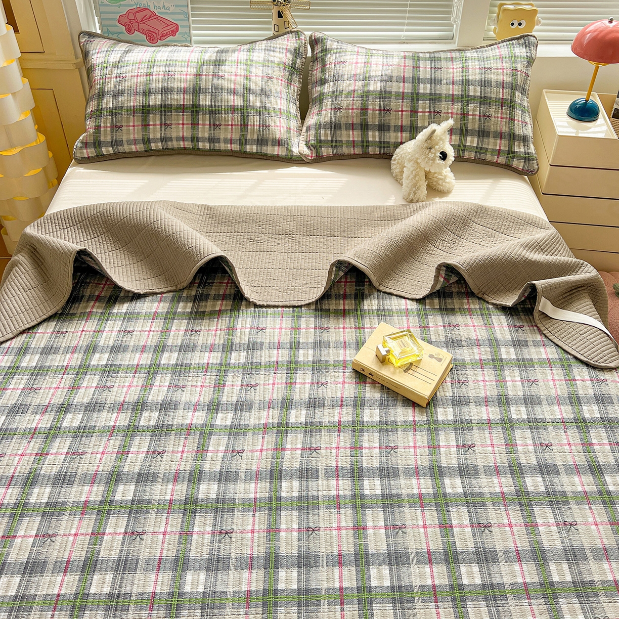 91家纺网 家纺一手货源 找家纺 暖芯优选 2025新款木棉印花床盖三件套 绿色条格