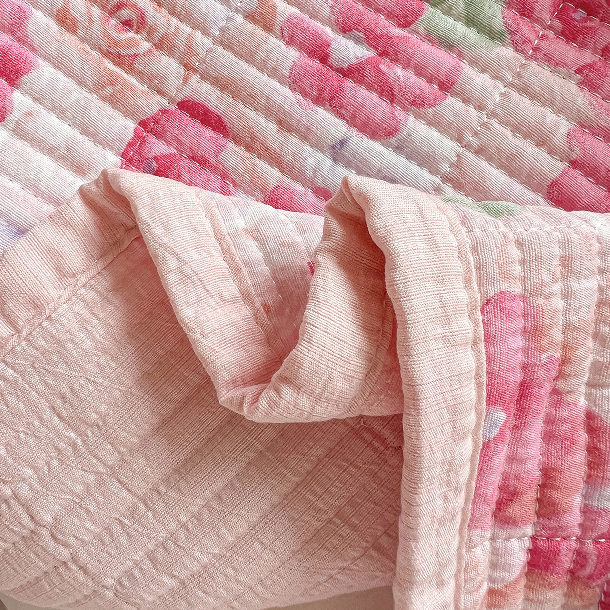 91家纺网 家纺一手货源 找家纺 暖芯优选 2025新款木棉双层纱ins少女心可爱系加厚豆豆冬被四件套床盖三件套暖梦系列（小红书推荐） 十里桃花