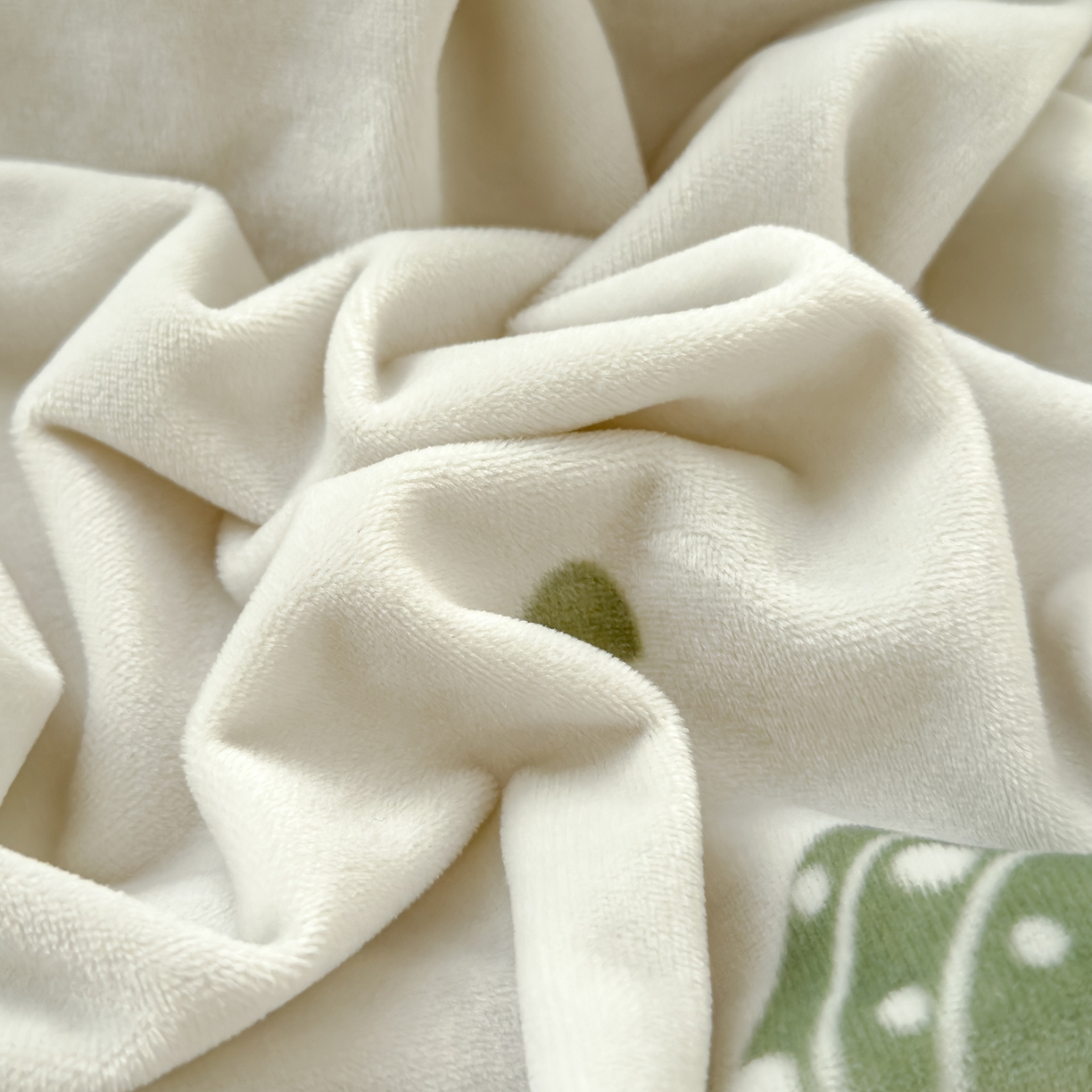 91家纺网 家纺一手货源 找家纺 良佐生活 2025新款宝宝绒乳胶枕套 南瓜派对