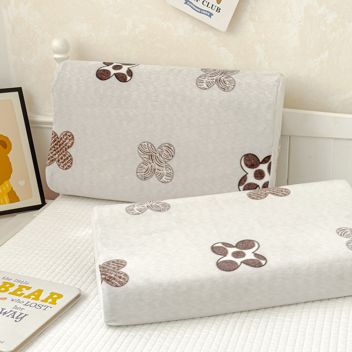 91家纺网 家纺一手货源 找家纺 良佐生活 2025新款宝宝绒乳胶枕套 四叶草