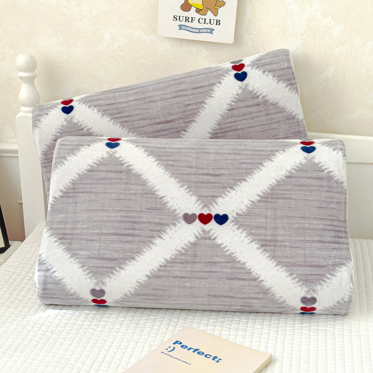 91家纺网 家纺一手货源 找家纺 良佐生活 2025新款宝宝绒乳胶枕套 爱心乐园