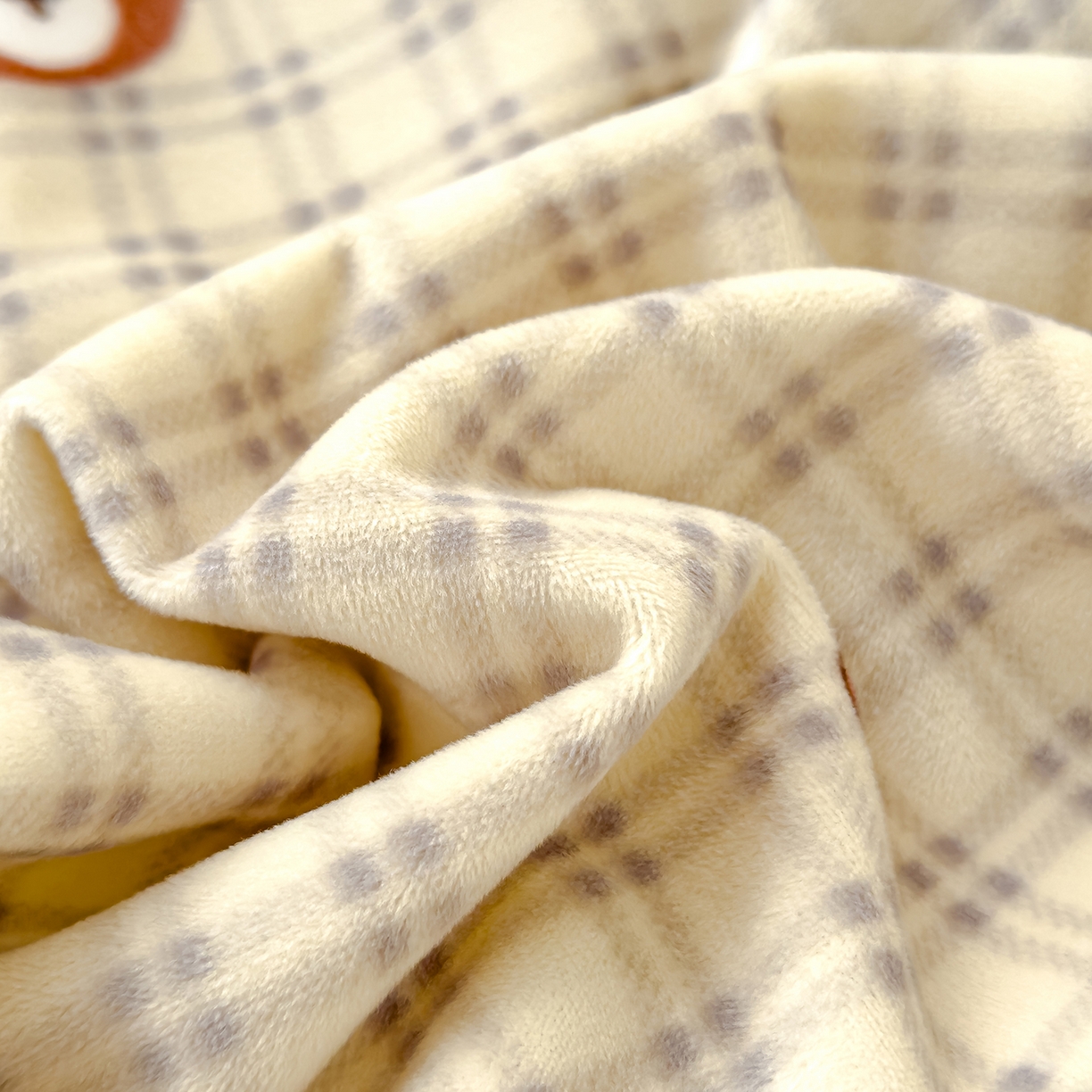 91家纺网 家纺一手货源 找家纺 良佐生活 2025新款宝宝绒乳胶枕套 萌宠小熊