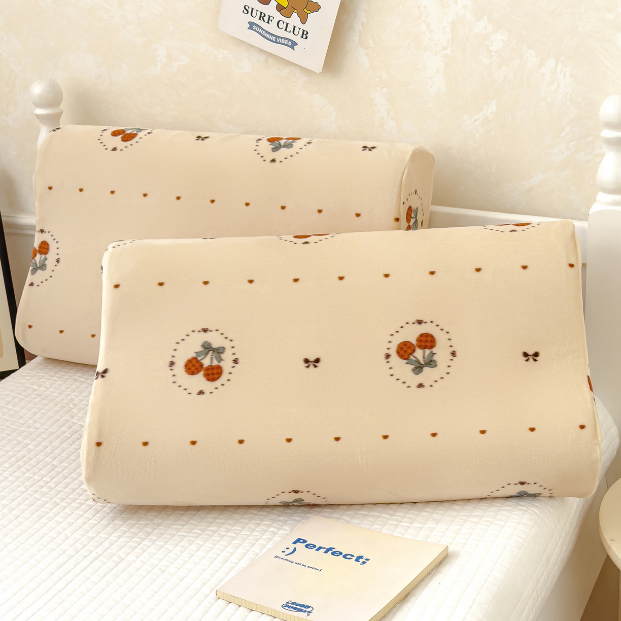 91家纺网 家纺一手货源 找家纺 良佐生活 2025新款宝宝绒乳胶枕套 小樱桃