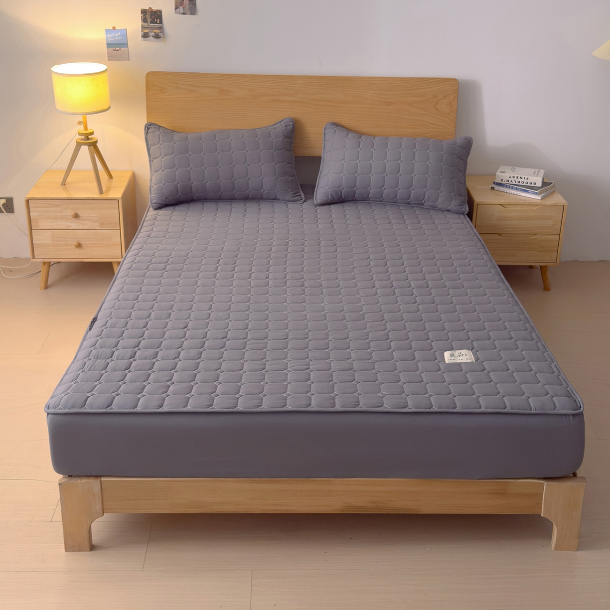 91家纺网 家纺一手货源 找家纺 富阿娜家纺 2025新款A类抗菌夹棉单床笠三件套  围布30cm 良品-深灰