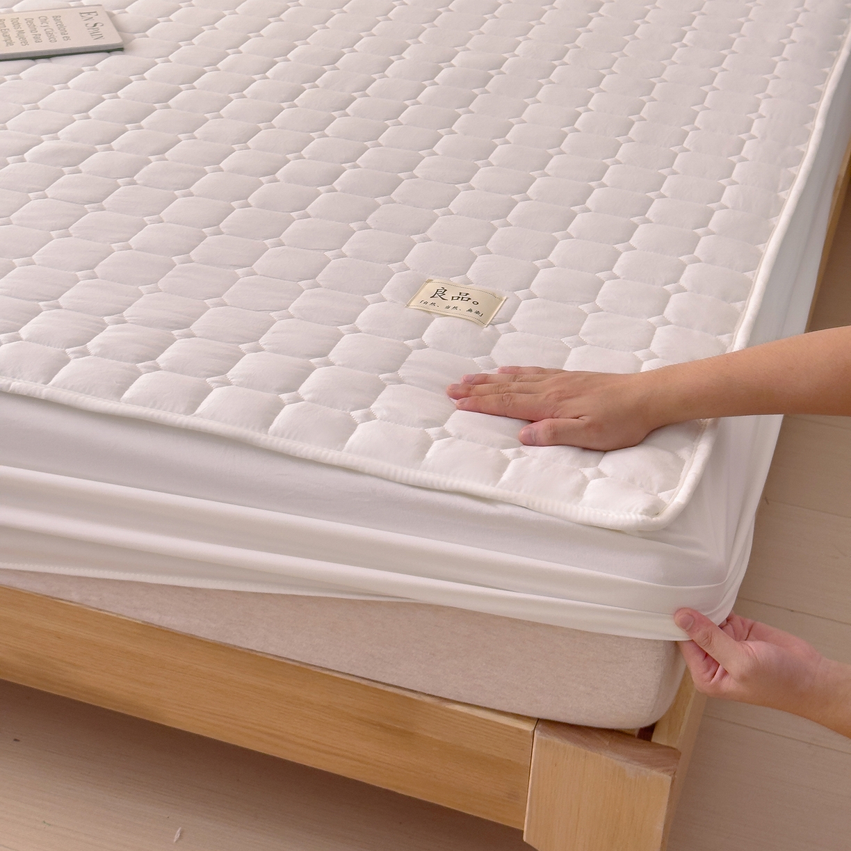 91家纺网 家纺一手货源 找家纺 富阿娜家纺 2025新款A类抗菌夹棉单床笠三件套  围布30cm 良品-云朵白