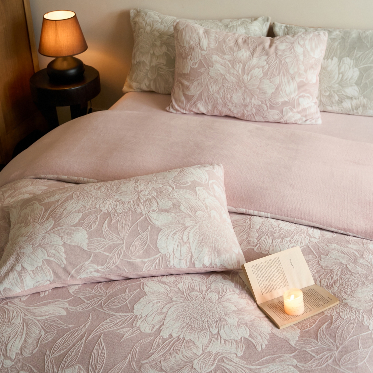 91家纺网 家纺一手货源 找家纺 （总）华超针织 2025新款雕花牛奶绒四件套-蔷薇系列