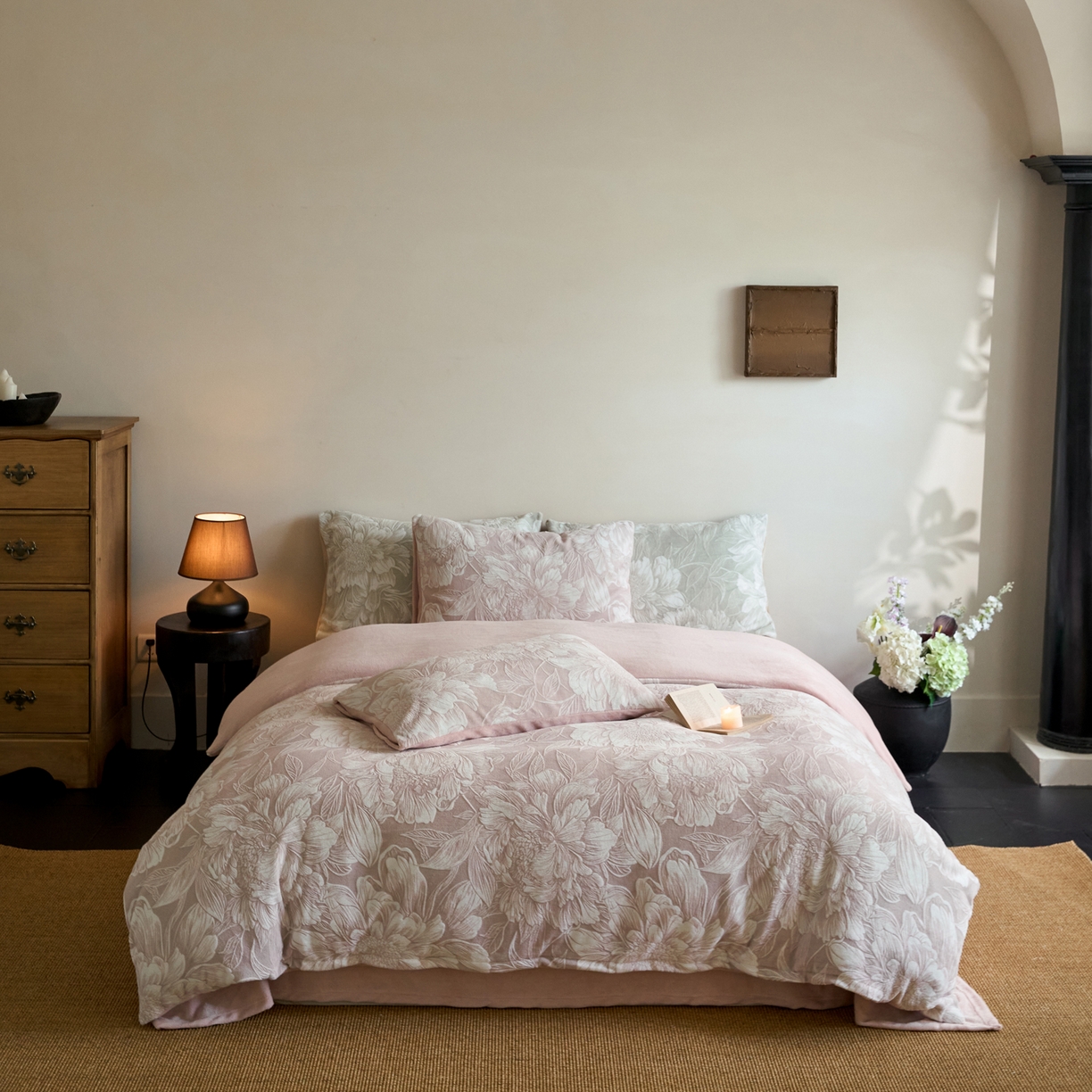 91家纺网 家纺一手货源 找家纺 （总）华超针织 2025新款雕花牛奶绒四件套-蔷薇系列