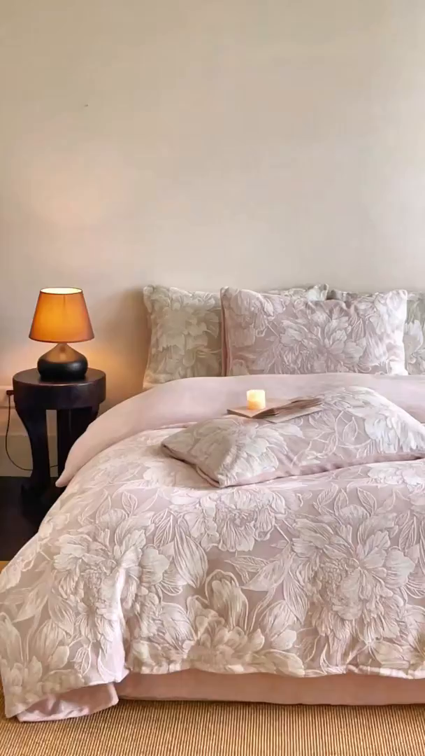 91家纺网 家纺一手货源 找家纺 （总）华超针织 2025新款雕花牛奶绒四件套-蔷薇系列