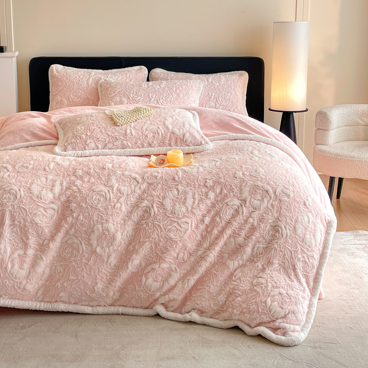 91家纺网 家纺一手货源 找家纺 （总）民新家纺 2025新款立体烂花兔毛包边款四件套