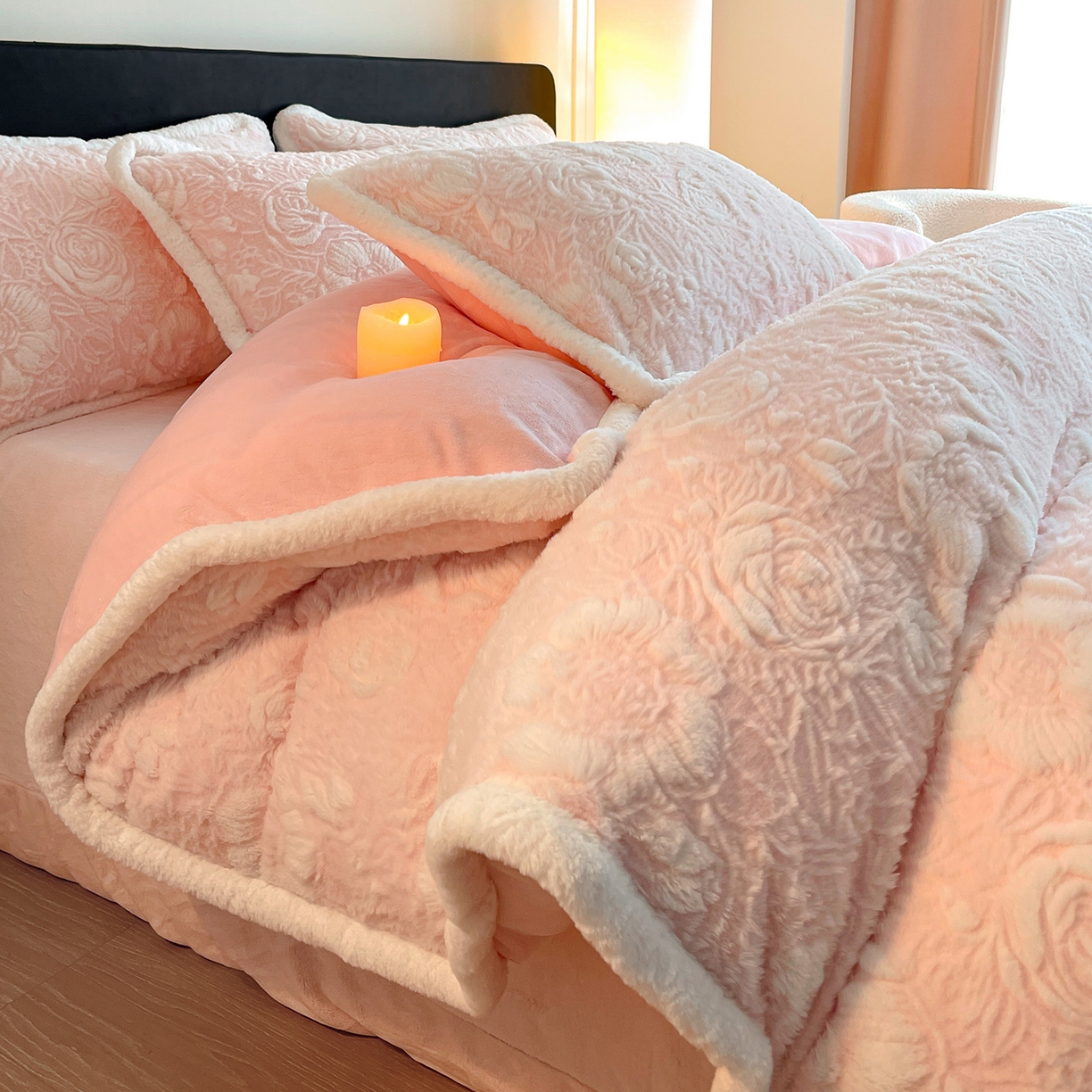 91家纺网 家纺一手货源 找家纺 （总）民新家纺 2025新款立体烂花兔毛包边款四件套