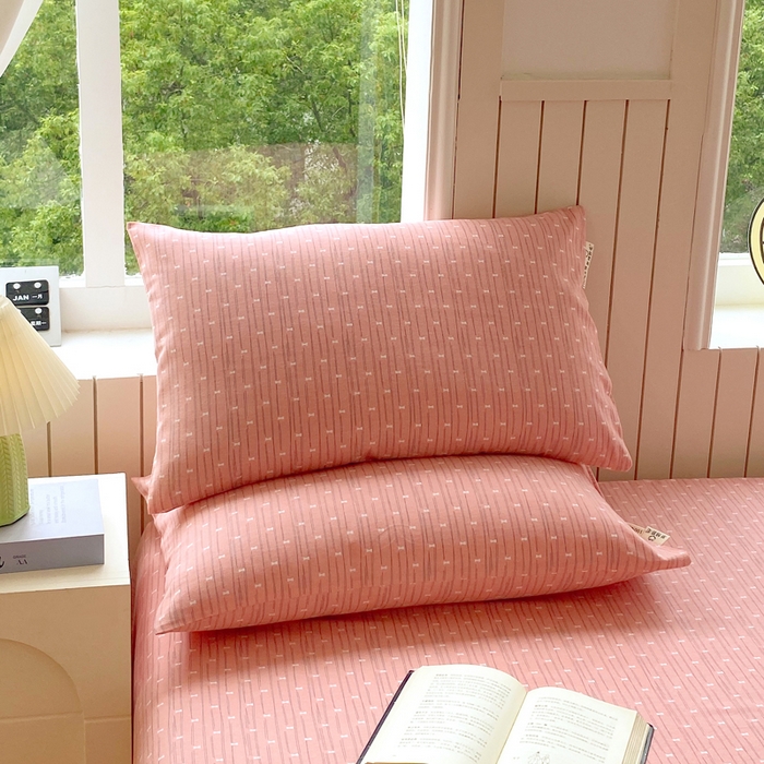 91家纺网 家纺一手货源 找家纺 春皖家纺 2025新款原棉磨毛单枕套 枕套单件-风格一 梦妮粉