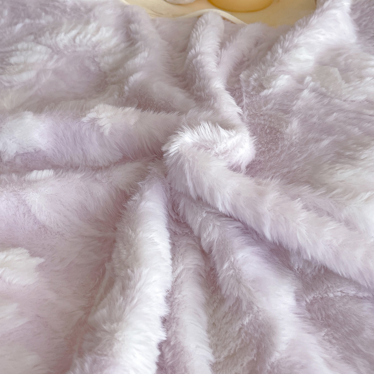 91家纺网 家纺一手货源 找家纺 民新家纺 2025新款立体烂花兔毛包边款四件套 经典玫瑰-浅紫