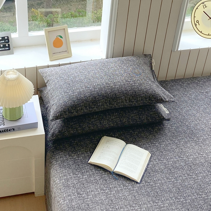 91家纺网 家纺一手货源 找家纺 春皖家纺 2025新款原棉磨毛单枕套 枕套单件-风格一 知性灰