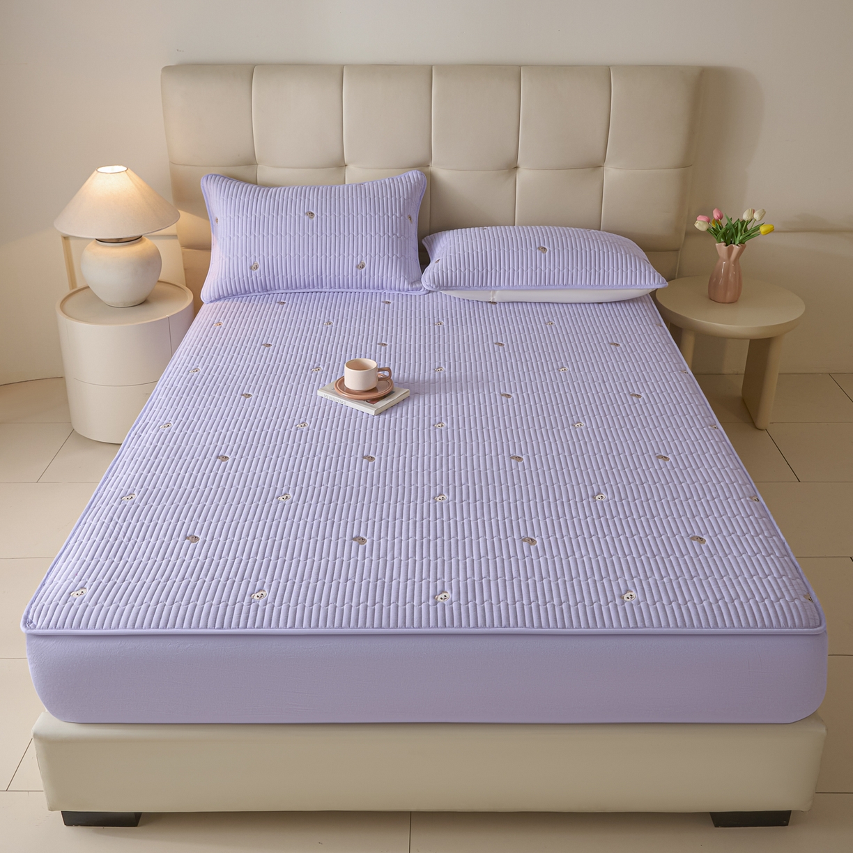 91家纺网 家纺一手货源 找家纺 （总）卡伦家纺 2025新品全棉色织水洗棉刺绣夹棉床笠席梦思保护套小熊系列