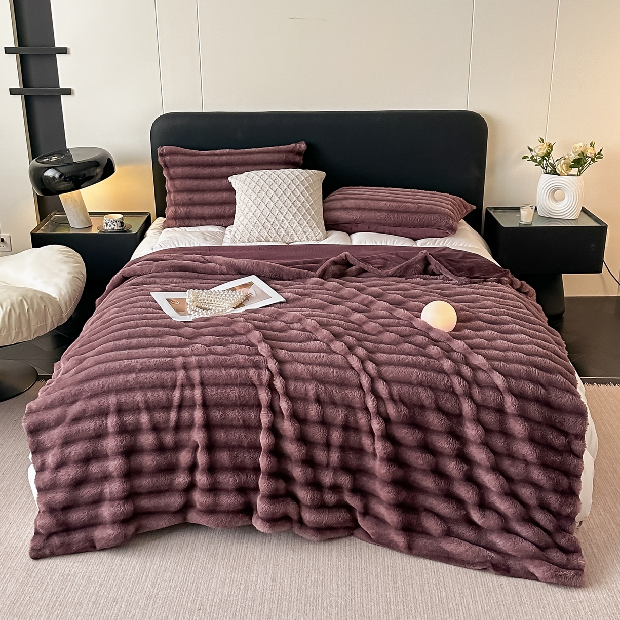 91家纺网 家纺一手货源 找家纺 乐窝家纺仓储 2025新款高端定制加厚抽条兔毛床裙款四件套美拉德支持跨境外贸 优雅紫