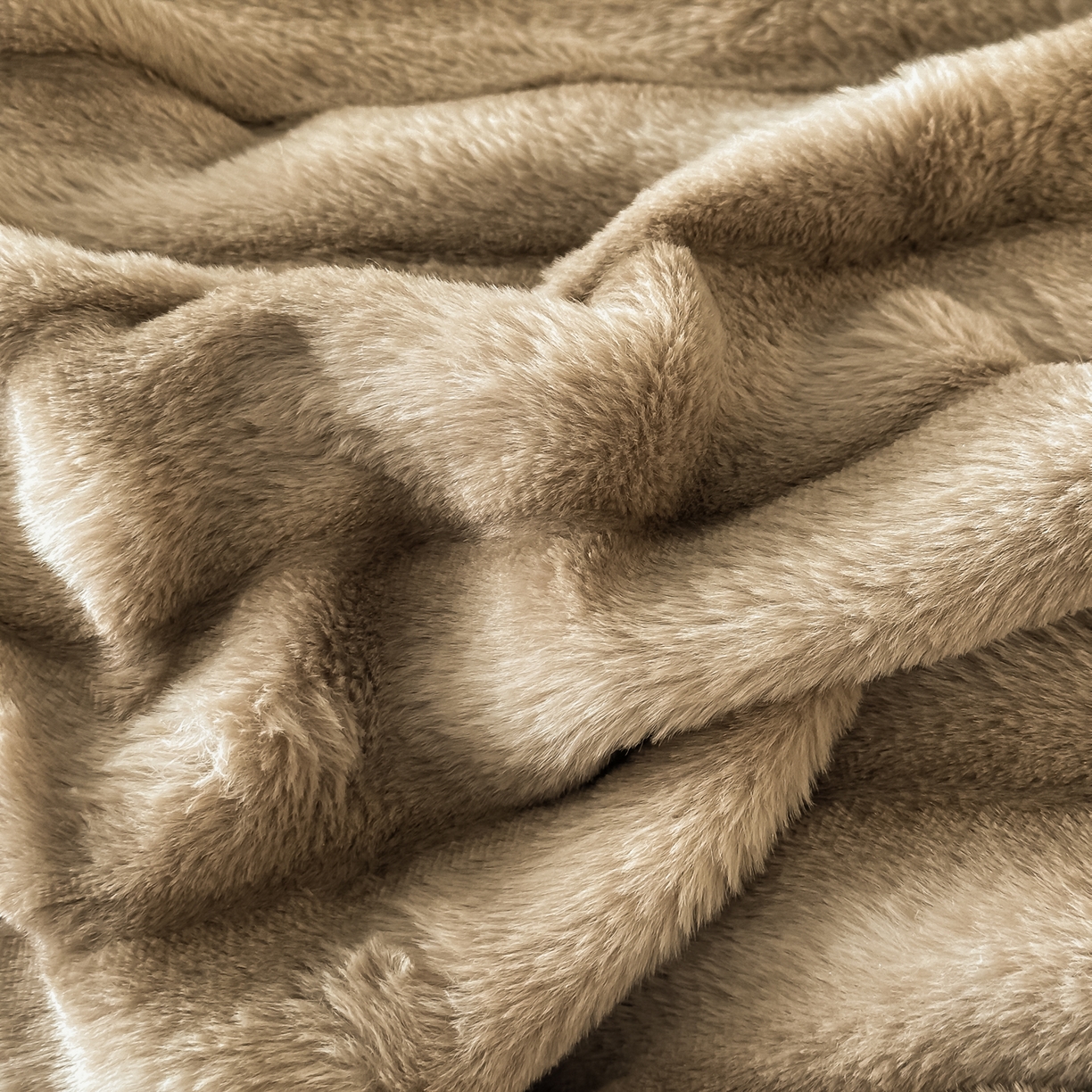 91家纺网 家纺一手货源 找家纺 （总）乐窝家纺仓储 2025新款高端定制加厚抽条兔毛床裙款四件套美拉德支持跨境外贸