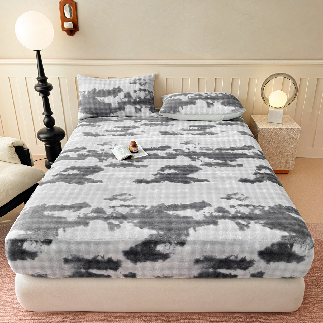 91家纺网 家纺一手货源 找家纺 2025新款兔毛绒高克重保暖床笠 席梦思床笠 云端-灰白