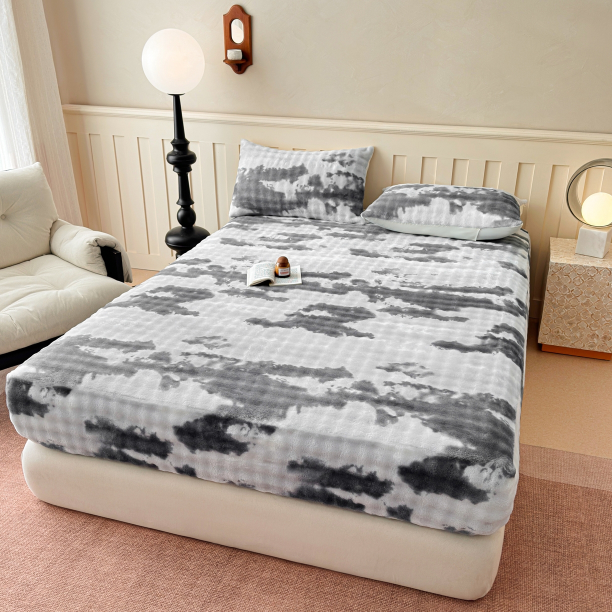 91家纺网 家纺一手货源 找家纺 2025新款兔毛绒高克重保暖床笠 席梦思床笠 云端-灰白