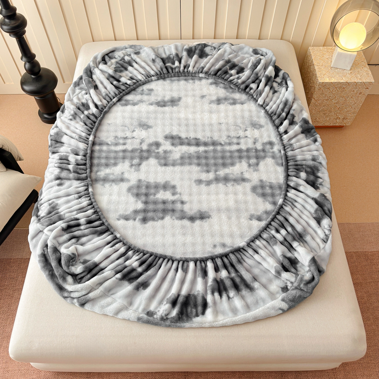 91家纺网 家纺一手货源 找家纺 2025新款兔毛绒高克重保暖床笠 席梦思床笠 云端-灰白