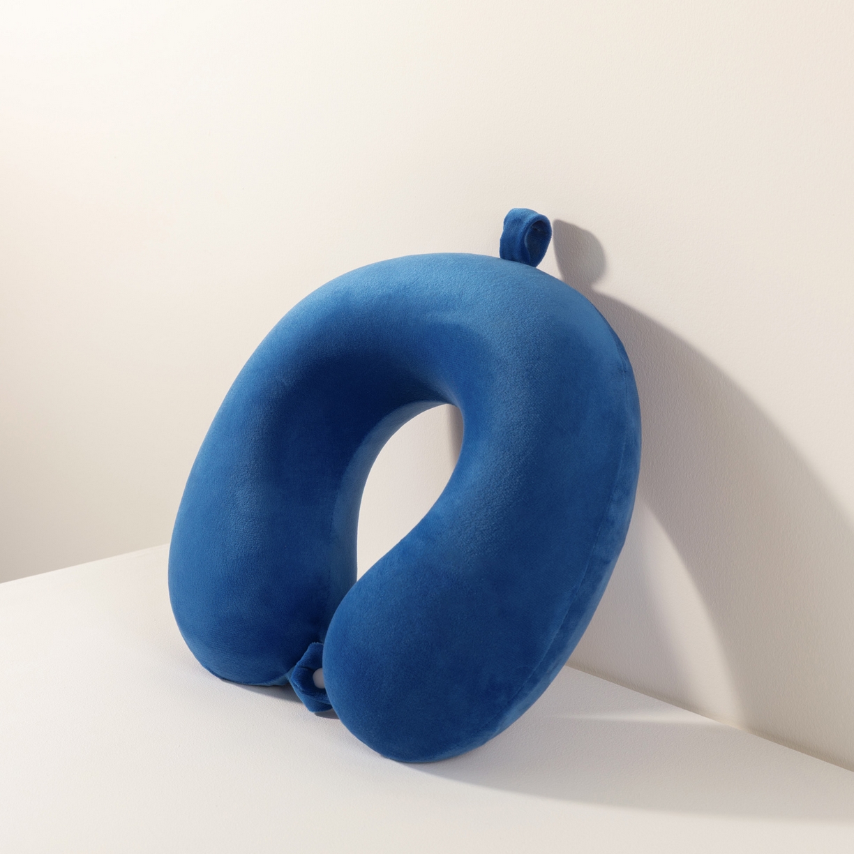 91家纺网 家纺一手货源 找家纺 （总）金喜 2025新款宝宝绒U型记忆棉枕u型枕枕头枕芯午睡枕-宝宝绒款