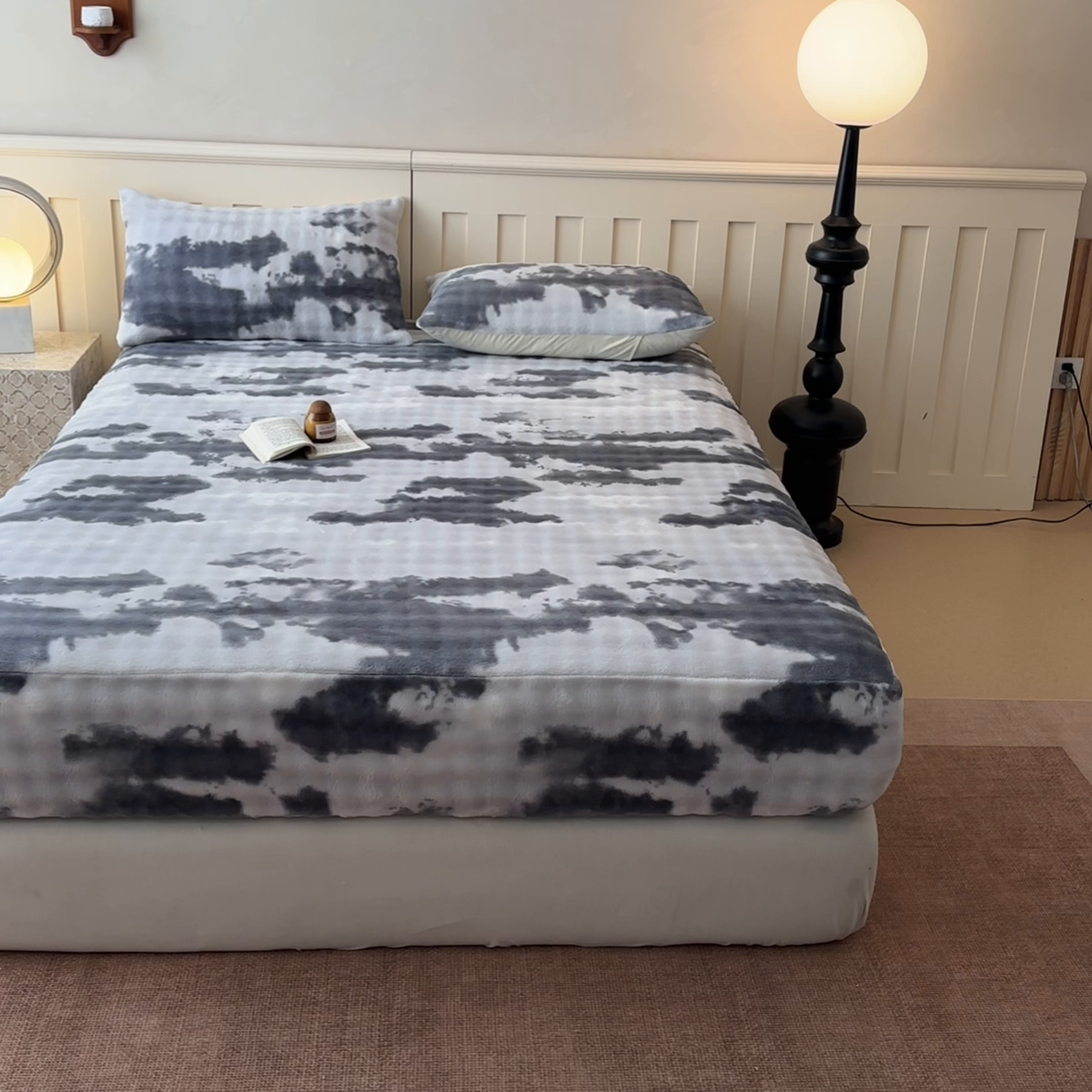 91家纺网 家纺一手货源 找家纺 2025新款兔毛绒高克重保暖床笠 席梦思床笠 云端-灰白