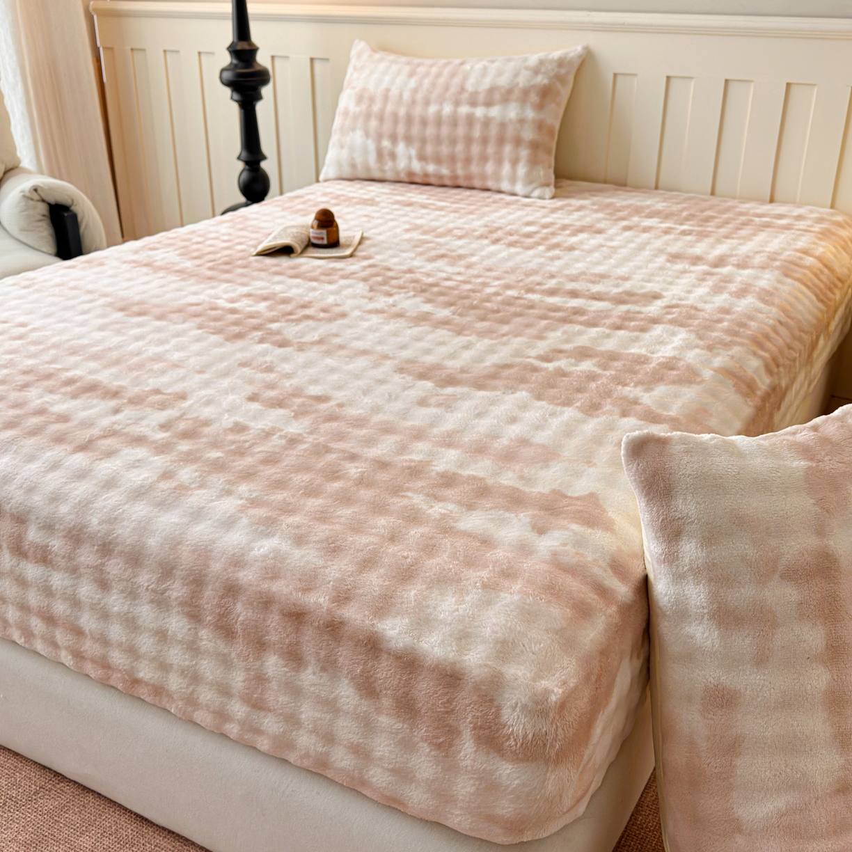 91家纺网 家纺一手货源 找家纺 2025新款兔毛绒高克重保暖床笠 席梦思床笠 云端-奶咖