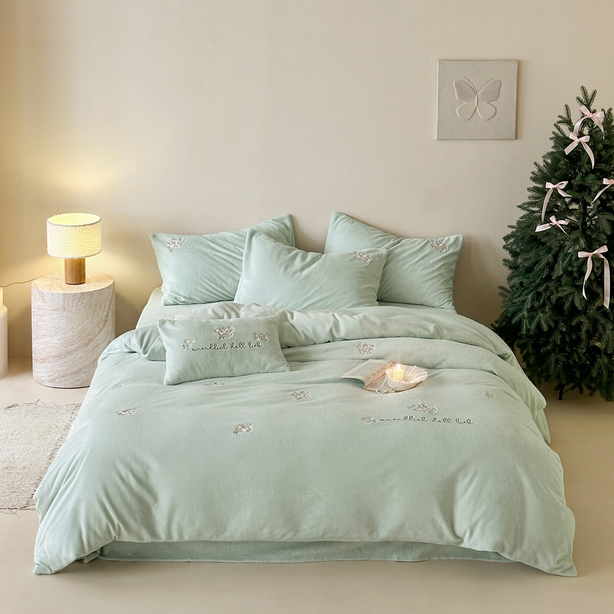 （总）FORTWO家纺原创设计（FOR TWO家纺） 2025新款230克牛奶绒刺绣小清新牛绣花款四件套-