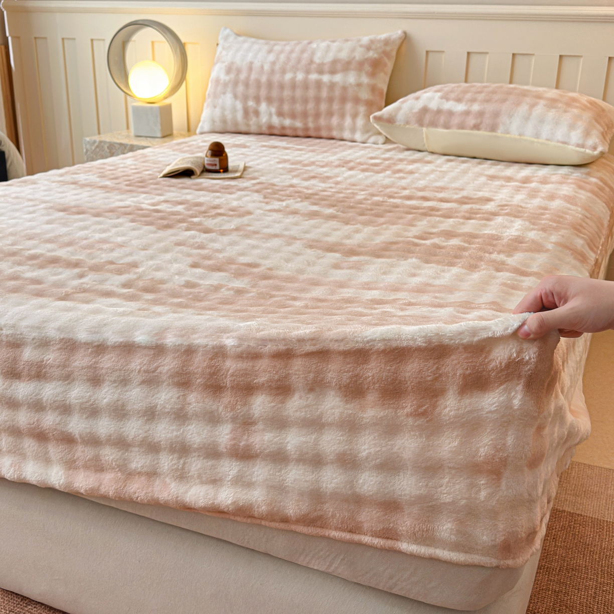 91家纺网 家纺一手货源 找家纺 2025新款兔毛绒高克重保暖床笠 席梦思床笠 云端-奶咖