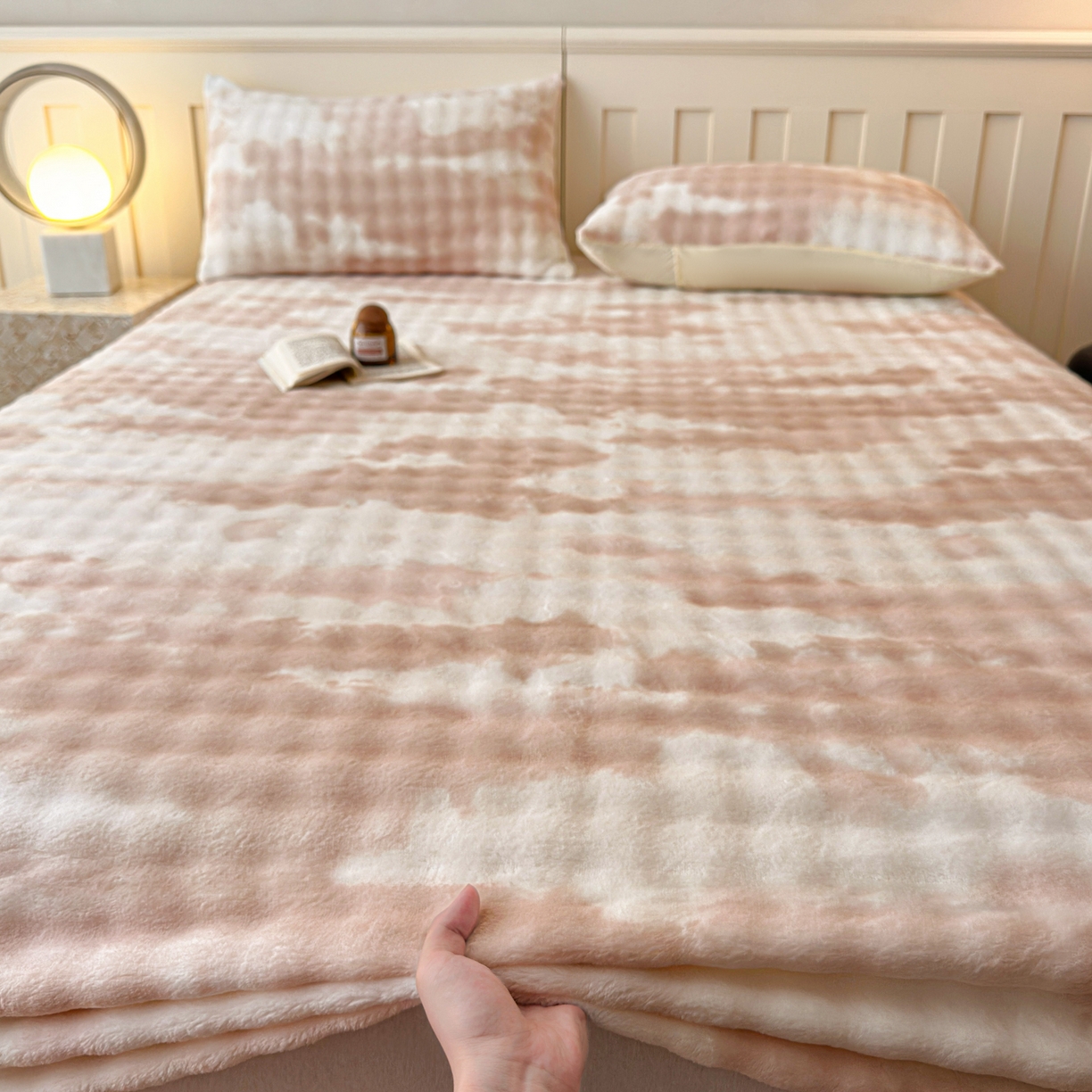 91家纺网 家纺一手货源 找家纺 2025新款兔毛绒高克重保暖床笠 席梦思床笠 云端-奶咖