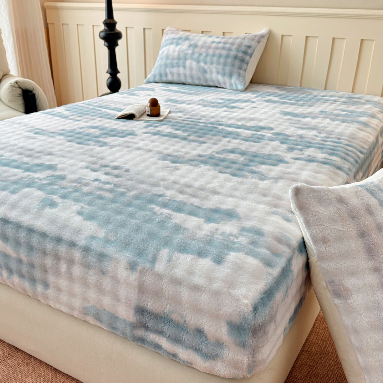 91家纺网 家纺一手货源 找家纺 2025新款兔毛绒高克重保暖床笠 席梦思床笠 云端-青兰