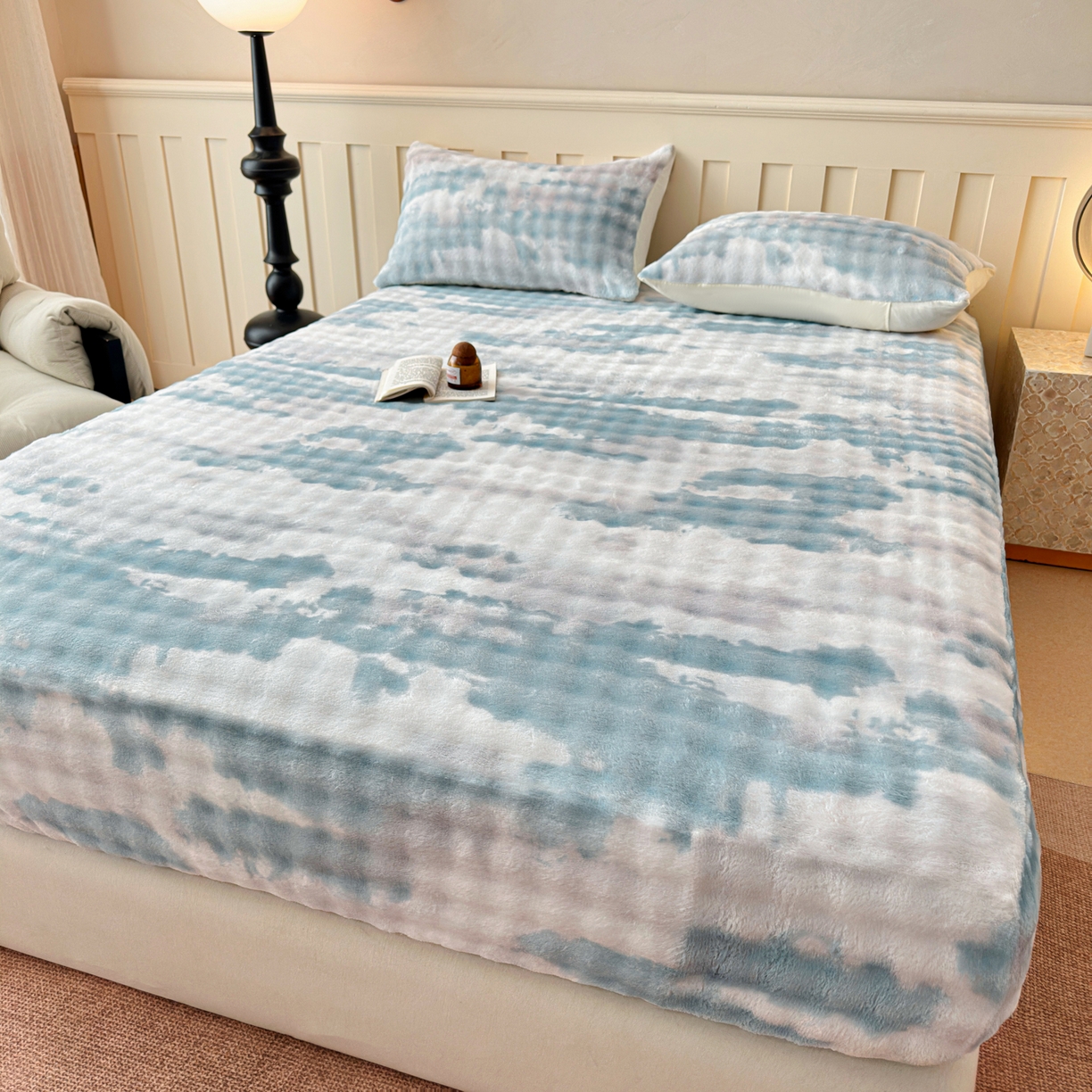 91家纺网 家纺一手货源 找家纺 2025新款兔毛绒高克重保暖床笠 席梦思床笠 云端-青兰