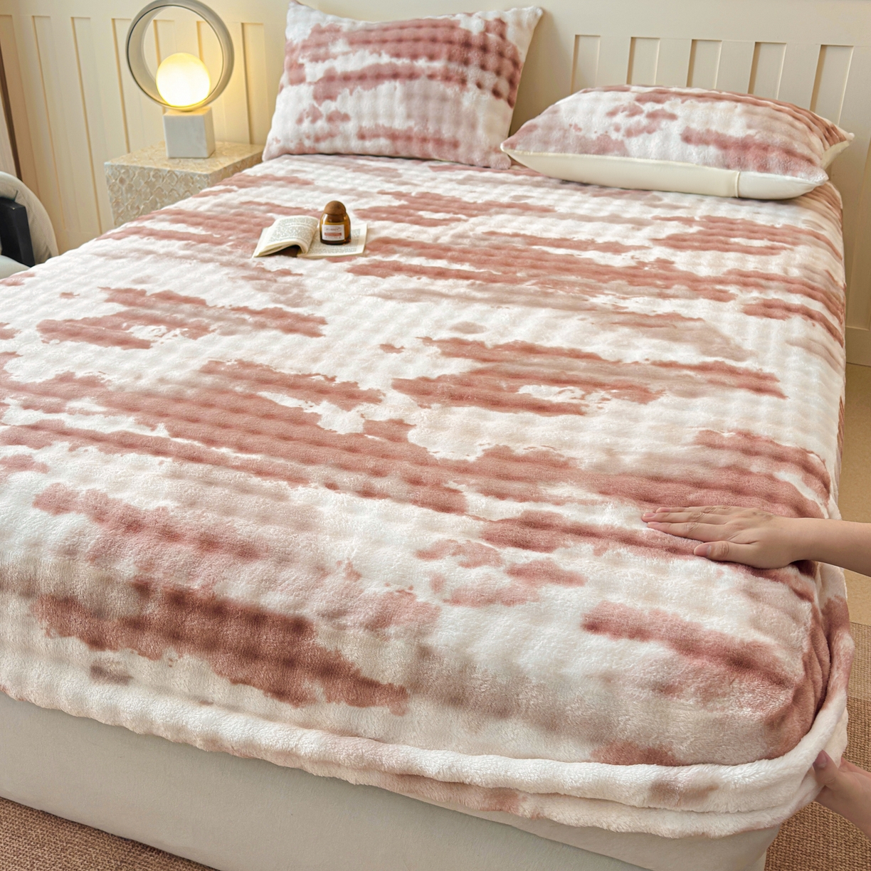 91家纺网 家纺一手货源 找家纺 2025新款兔毛绒高克重保暖床笠 席梦思床笠 云端-烟棕