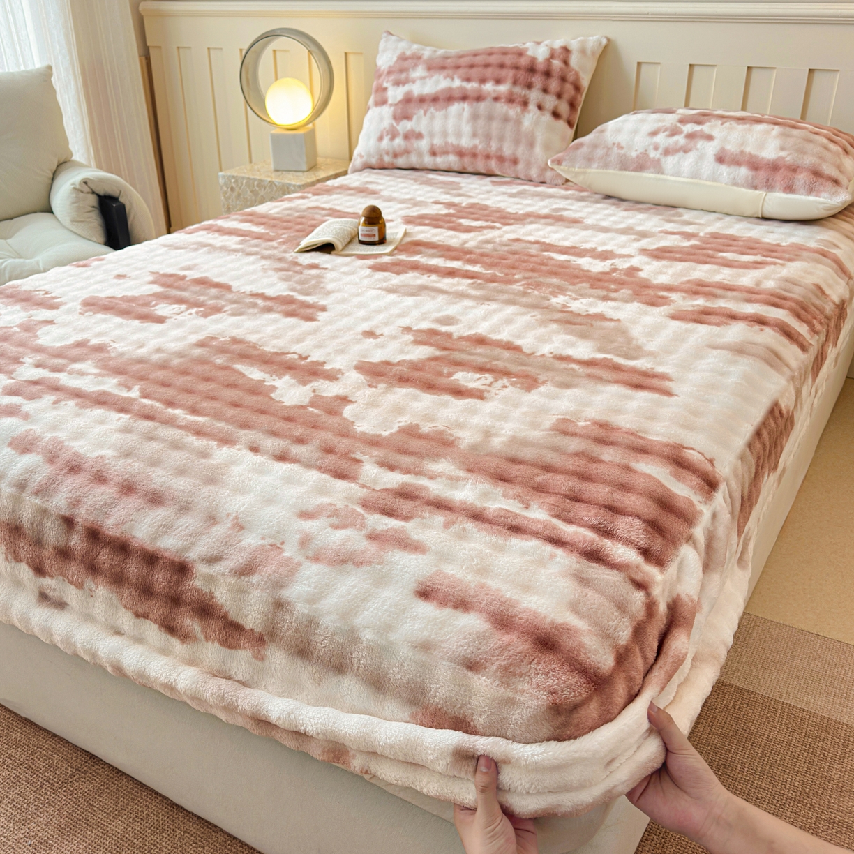 91家纺网 家纺一手货源 找家纺 2025新款兔毛绒高克重保暖床笠 席梦思床笠 云端-烟棕