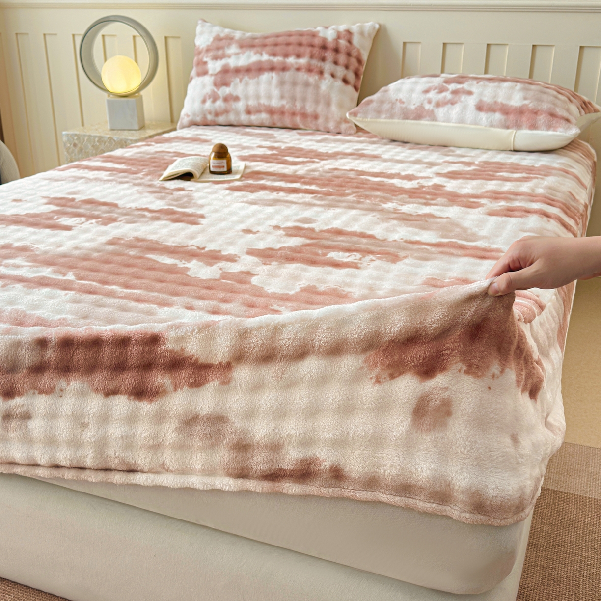 91家纺网 家纺一手货源 找家纺 2025新款兔毛绒高克重保暖床笠 席梦思床笠 云端-烟棕