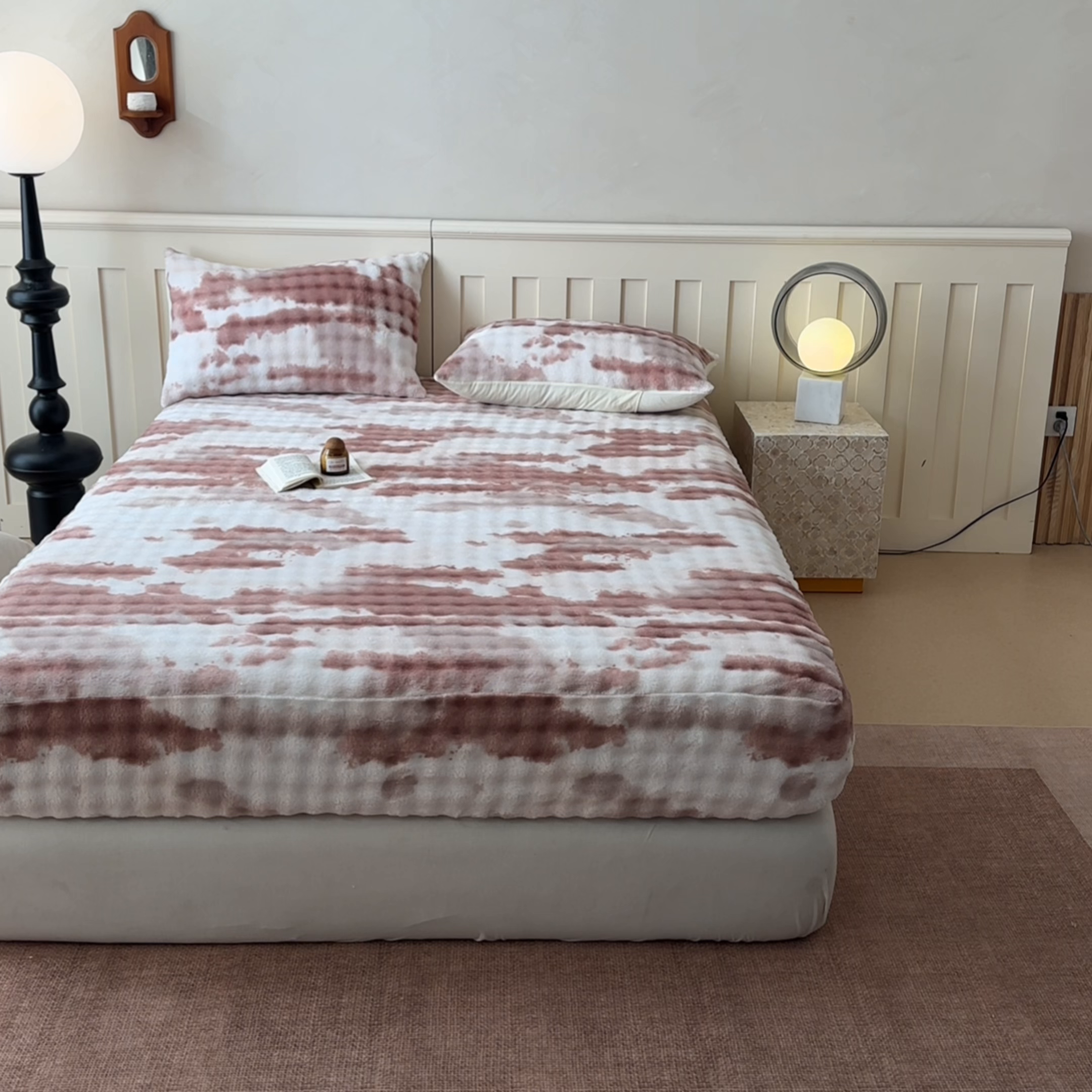 91家纺网 家纺一手货源 找家纺 2025新款兔毛绒高克重保暖床笠 席梦思床笠 云端-烟棕