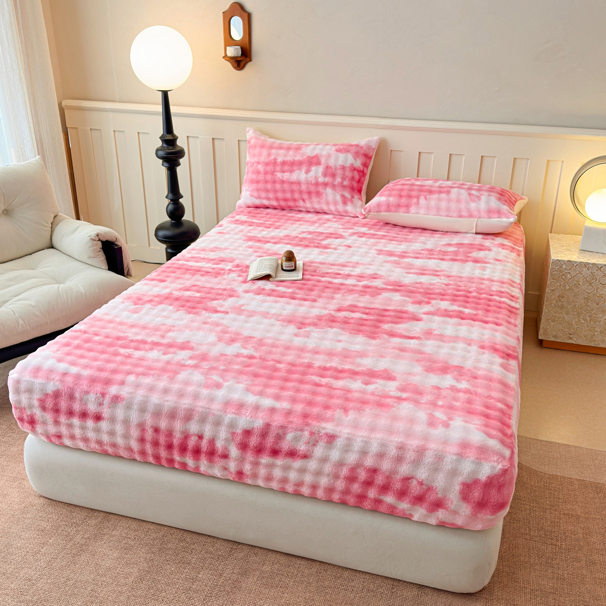 91家纺网 家纺一手货源 找家纺 2025新款兔毛绒高克重保暖床笠 席梦思床笠云端-脂粉