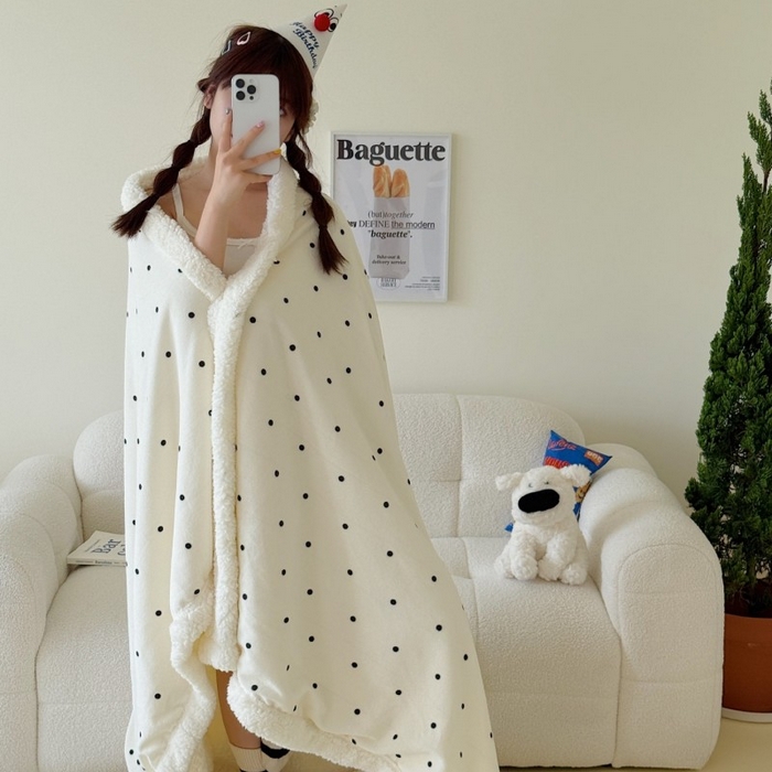 91家纺网 家纺一手货源 找家纺 顾里家纺 2025新款Chic韩系少女牛奶羊羔绒毯毛毯毯子-波点系 白波点