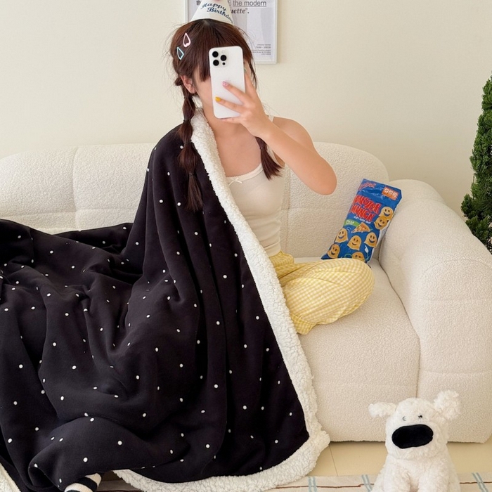 顾里家纺 2025新款Chic韩系少女牛奶羊羔绒毯毛毯毯子-波点系 黑波点