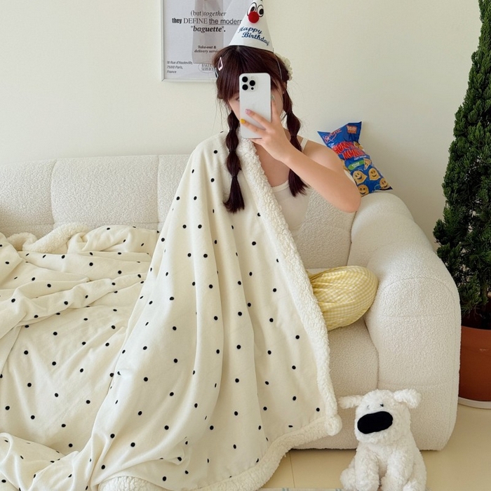 顾里家纺 2025新款Chic韩系少女牛奶羊羔绒毯毛毯毯子-波点系 白波点