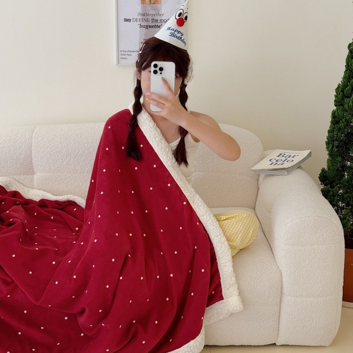 顾里家纺 2025新款Chic韩系少女牛奶羊羔绒毯毛毯毯子-波点系 红波点